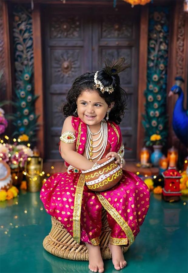 Tv actress chaitra daughter shri krishnajanmashtami photo 6