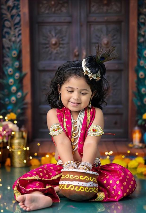 Tv actress chaitra daughter shri krishnajanmashtami photo 8