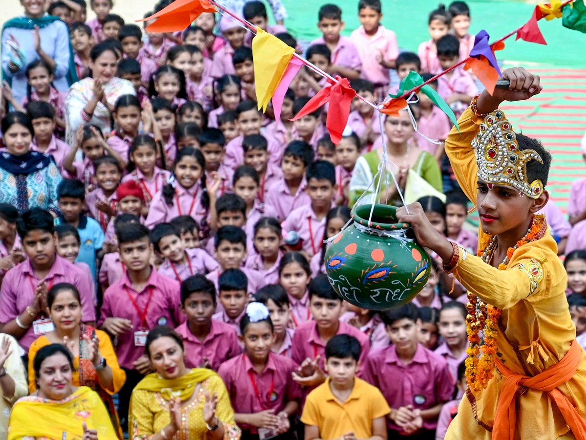 Srikrishna Janmashtami Grand Celebrations In India Photos Viral5