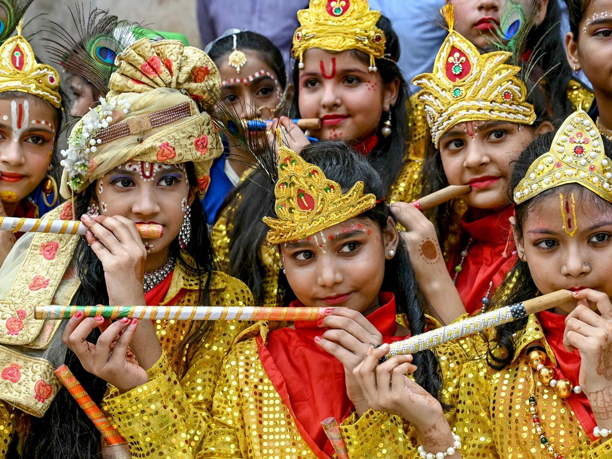 Srikrishna Janmashtami Grand Celebrations In India Photos Viral7
