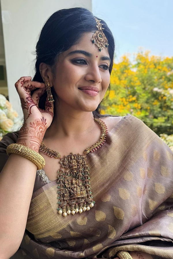 Bride To Be Megha Akash Stunning Photos Viral11