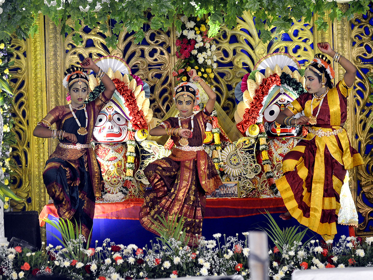 sri krishna janmashtami celebrations in telugu states8