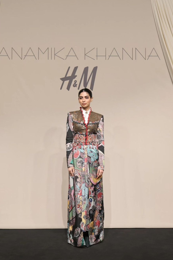 Anamika Khanna Fashion H&M Limited Fashion Collection Photos Viral13