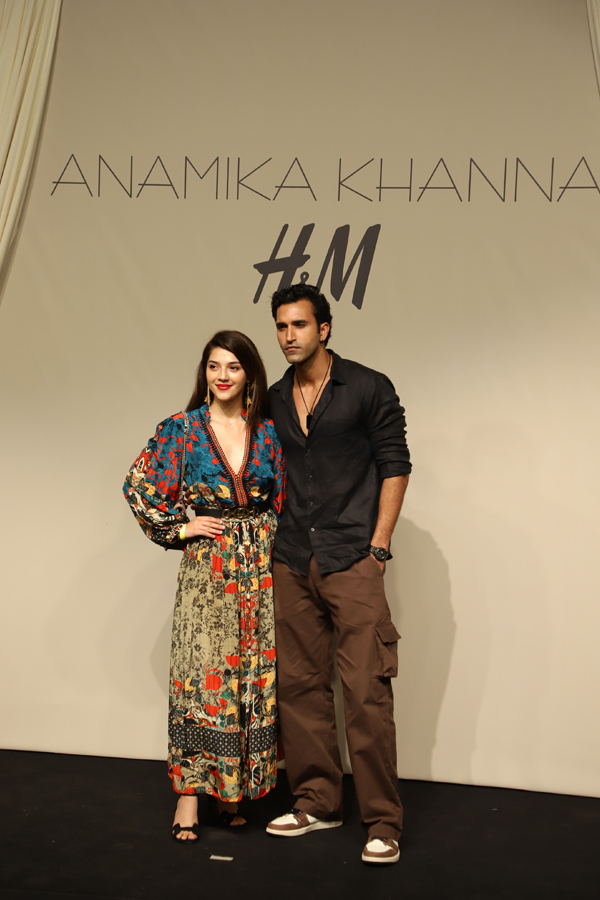 Anamika Khanna Fashion H&M Limited Fashion Collection Photos Viral19