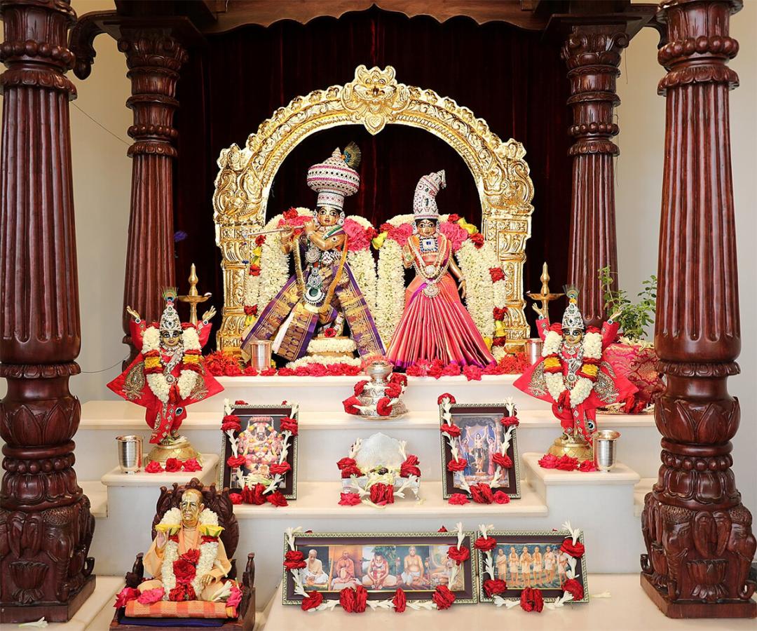 Hare Krishna Golden Temple at Banjara Hills Photos14