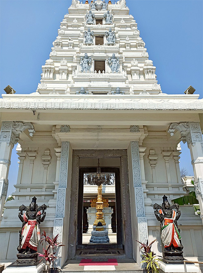 Hare Krishna Golden Temple at Banjara Hills Photos16