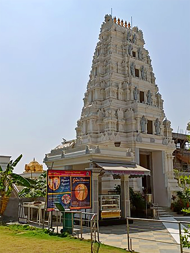 Hare Krishna Golden Temple at Banjara Hills Photos22