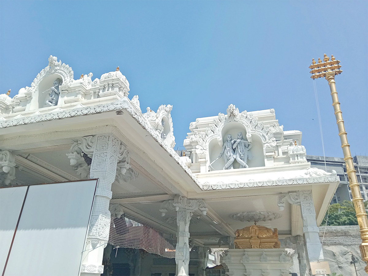 Hare Krishna Golden Temple at Banjara Hills Photos6