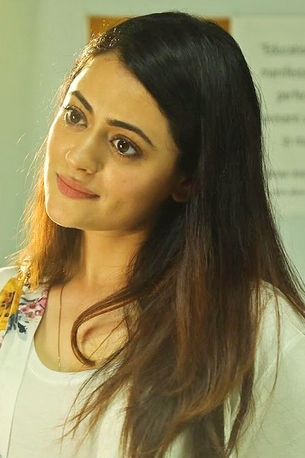 Guess The Heroine? Sports presenter To Tollywood Heroine Photos15