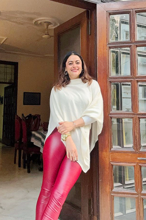 Guess The Heroine? Sports presenter To Tollywood Heroine Photos6
