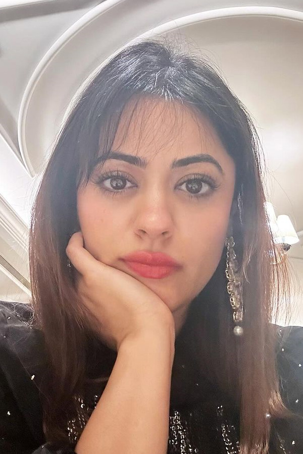 Guess The Heroine? Sports presenter To Tollywood Heroine Photos7