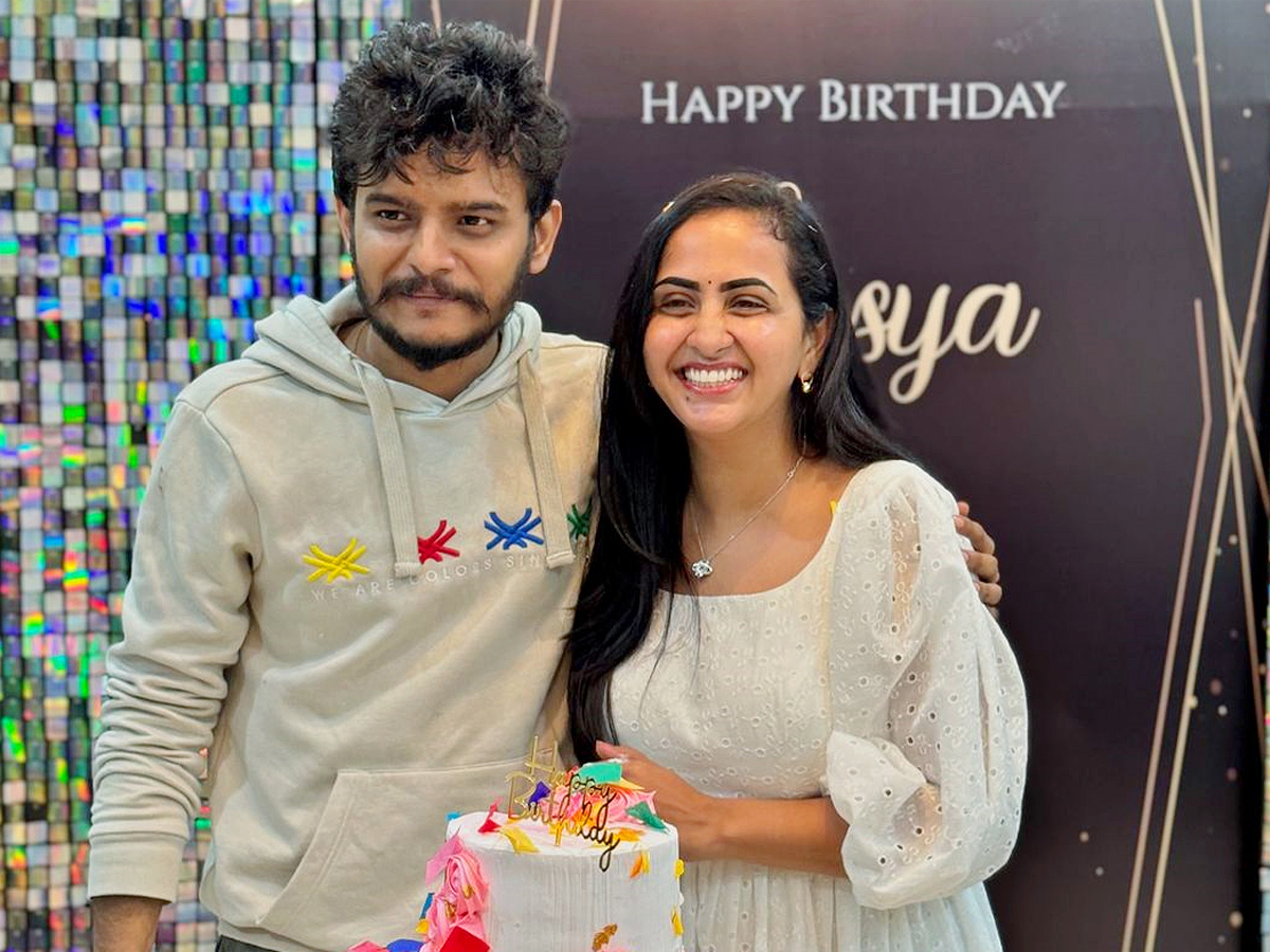 Anchor Lasya Grand Birthday Celebrations With Television stars Photos Goes Viral5