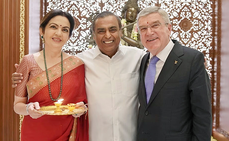 Gautam Adani overtakes Mukesh Ambani as richest Indian on Hurun India Rich List Photos15