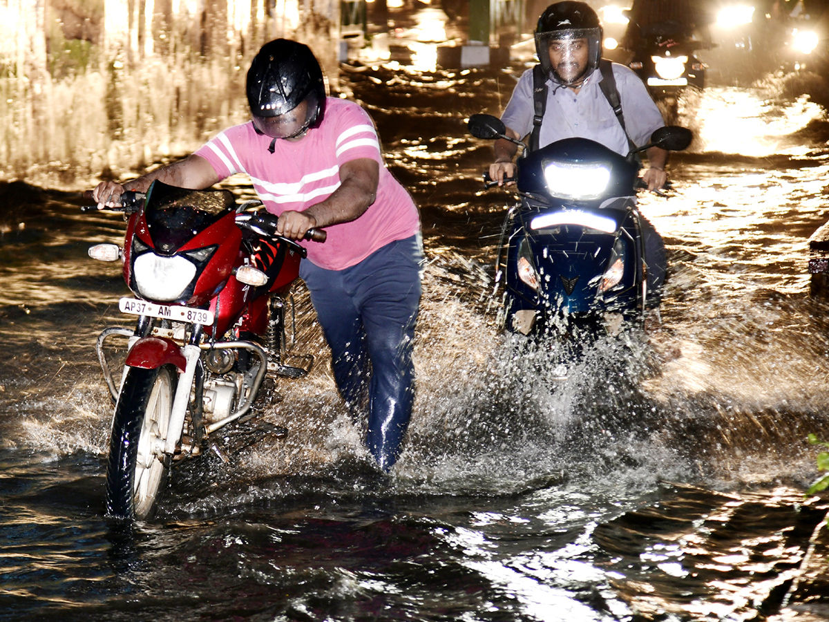 heavy rain in visakhapatnam3