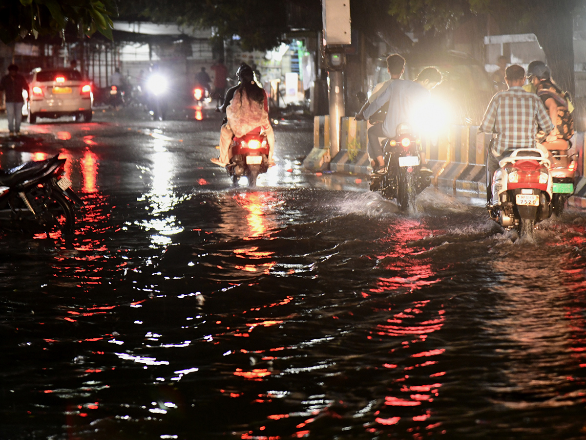 heavy rain in visakhapatnam6