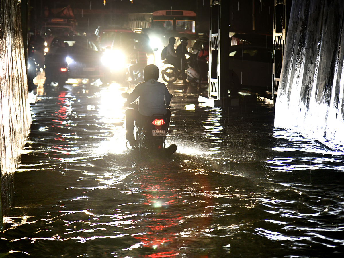 heavy rain in visakhapatnam9