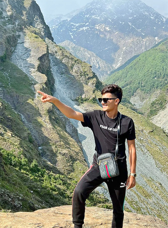 indian cricketer yash dhull photos12