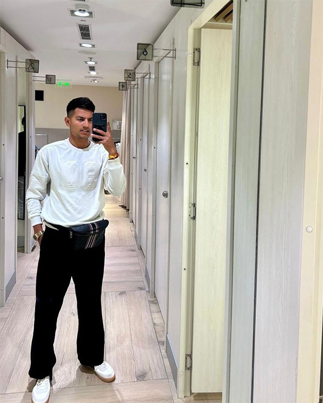 indian cricketer yash dhull photos5