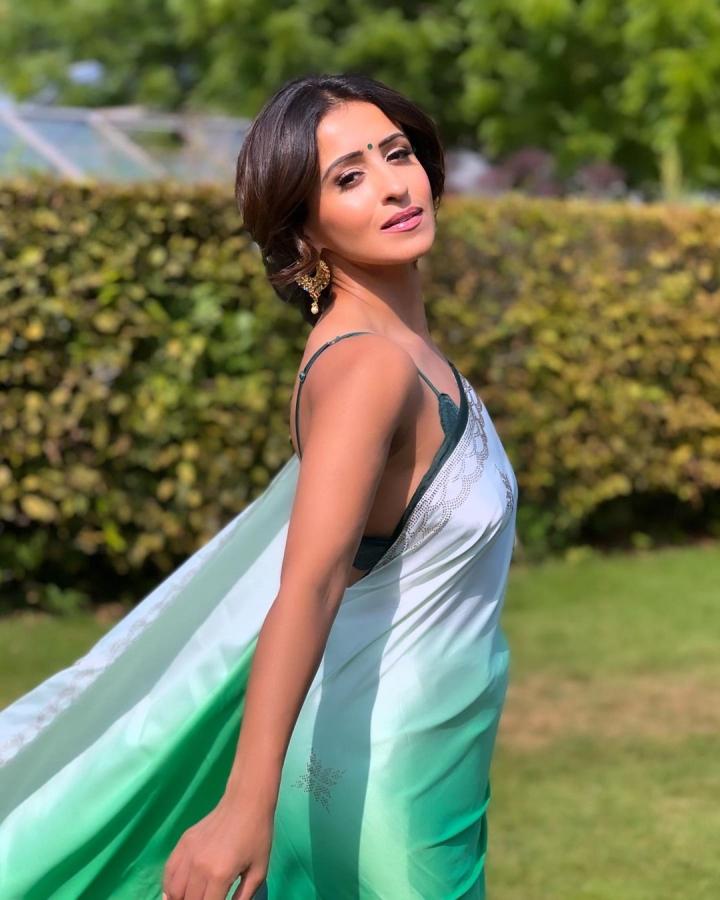 Tollywood Heroine Anshu Latest Pics Goes Viral3