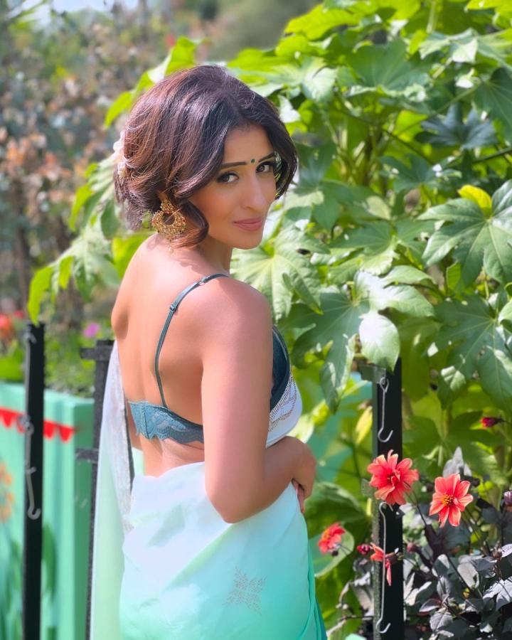 Tollywood Heroine Anshu Latest Pics Goes Viral5