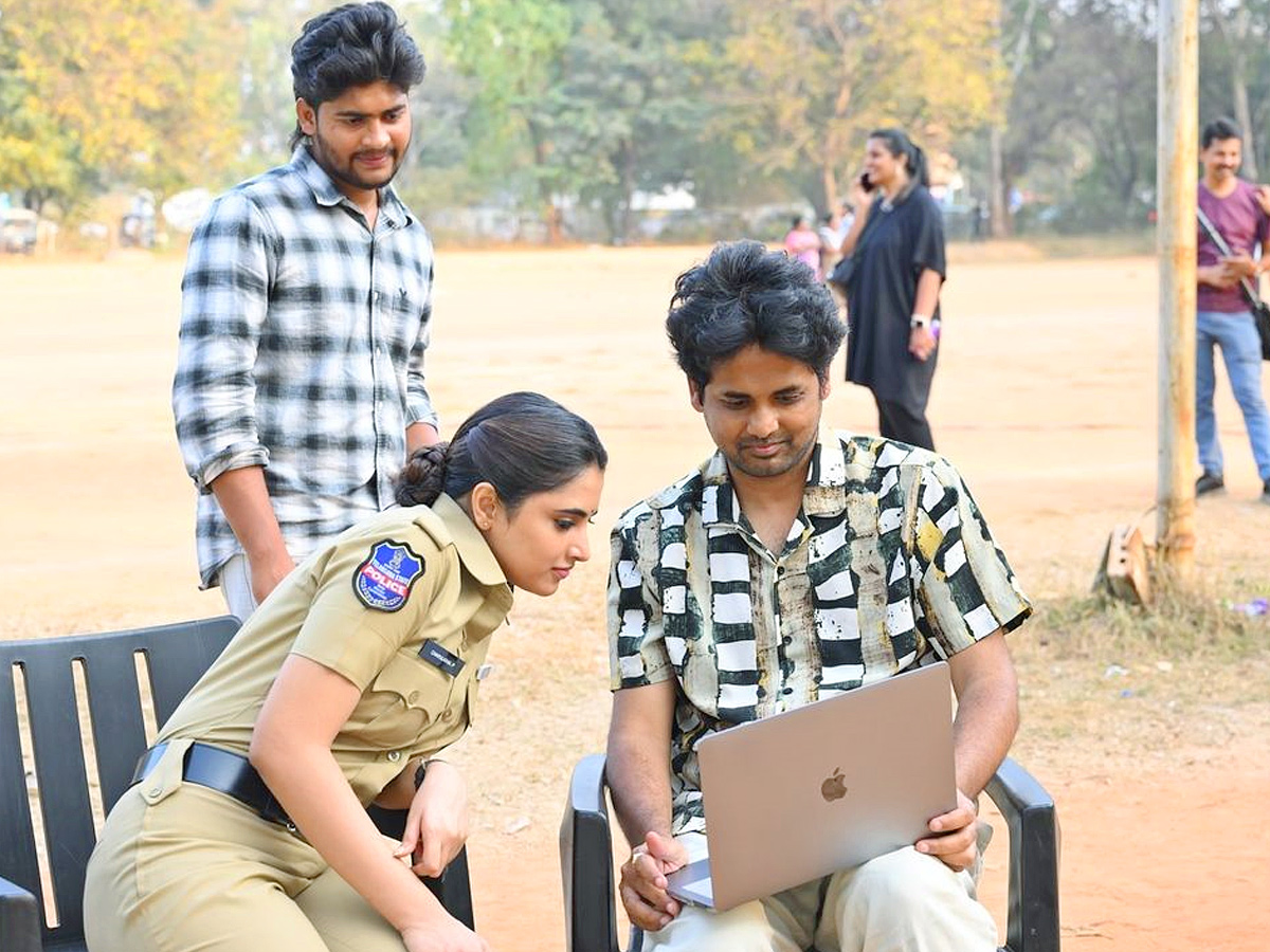 Hero Nani and Priyanka Mohan Special Attraction in Saripodhaa Sanivaaram Movie Photos3