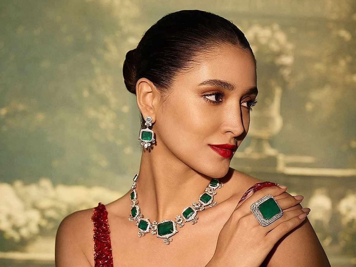 Manish Malhotras Mind-Blowing Jewellery Design Photos12