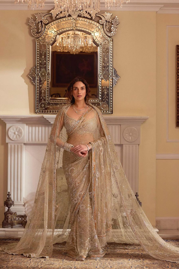 Aditi Rao Hydari Grand Look In Designer Ghagra Photos Viral11