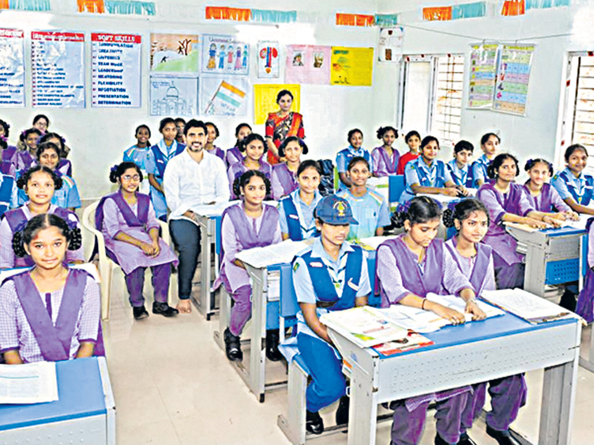 That Is Jagan Minister Nara Lokesh Photo Shoot With AP Schools1
