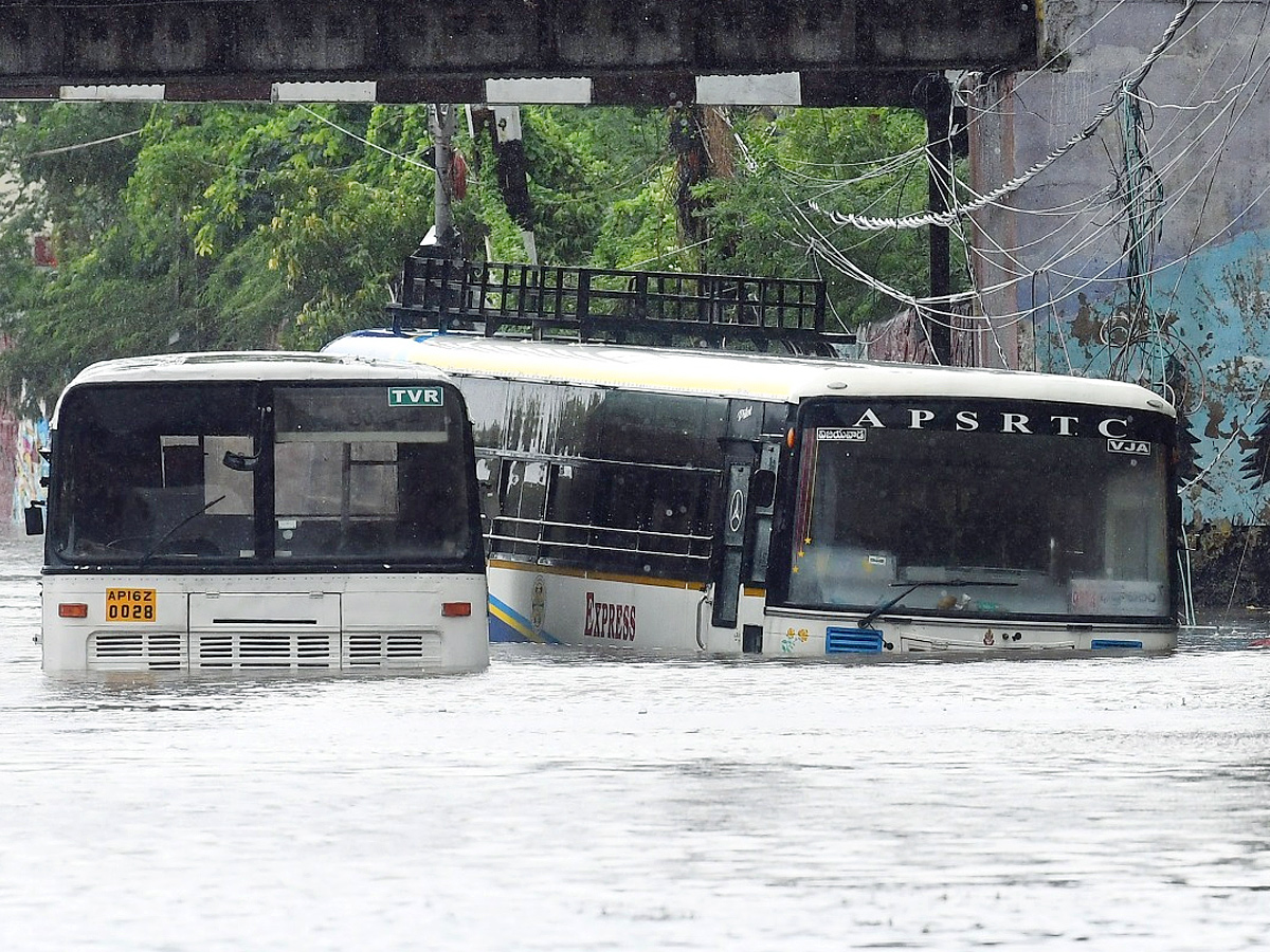 Heavy rains cause disruption in several parts of Andhra Pradesh Photos5