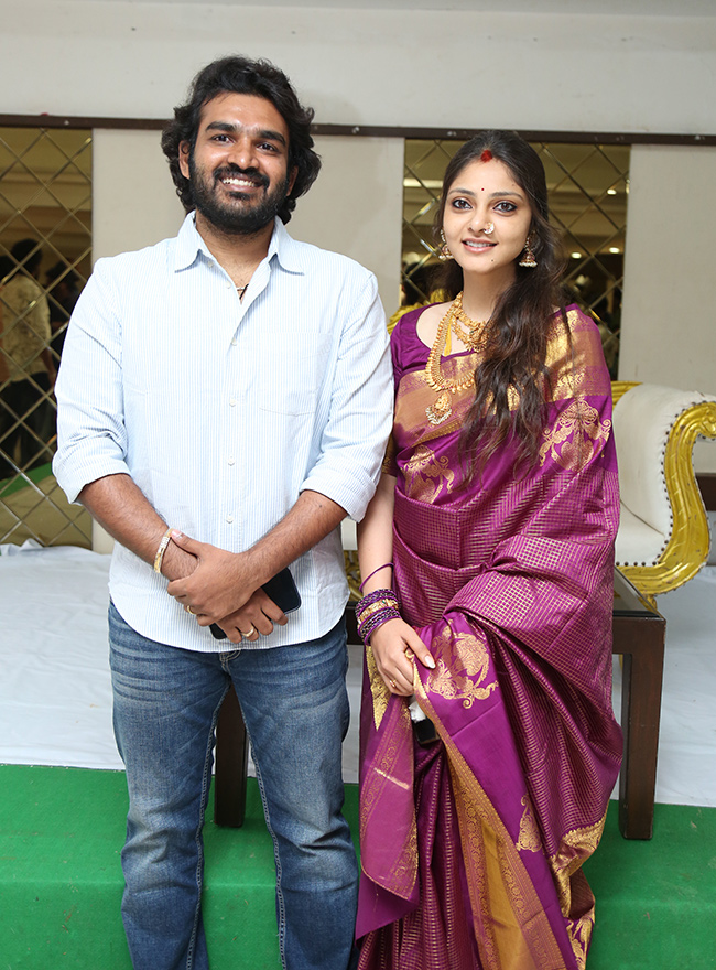 Kiran Abbavaram and Rahasya Gorak First Appearance Photos10