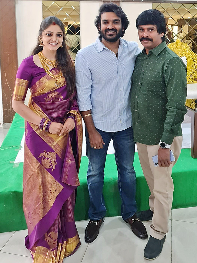 Kiran Abbavaram and Rahasya Gorak First Appearance Photos3