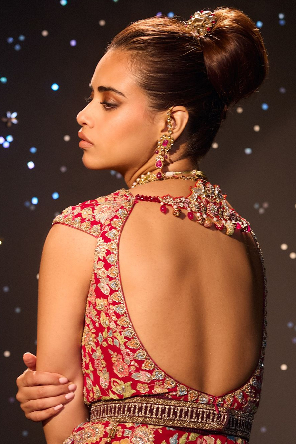 Tarun Tahilianis Amazing Bridal Collection Photos11