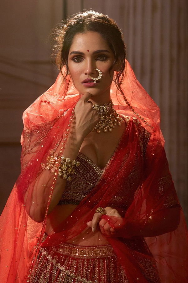 Tarun Tahilianis Amazing Bridal Collection Photos15
