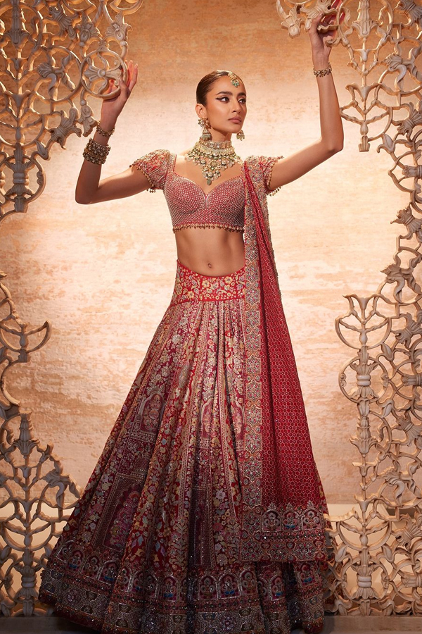 Tarun Tahilianis Amazing Bridal Collection Photos4