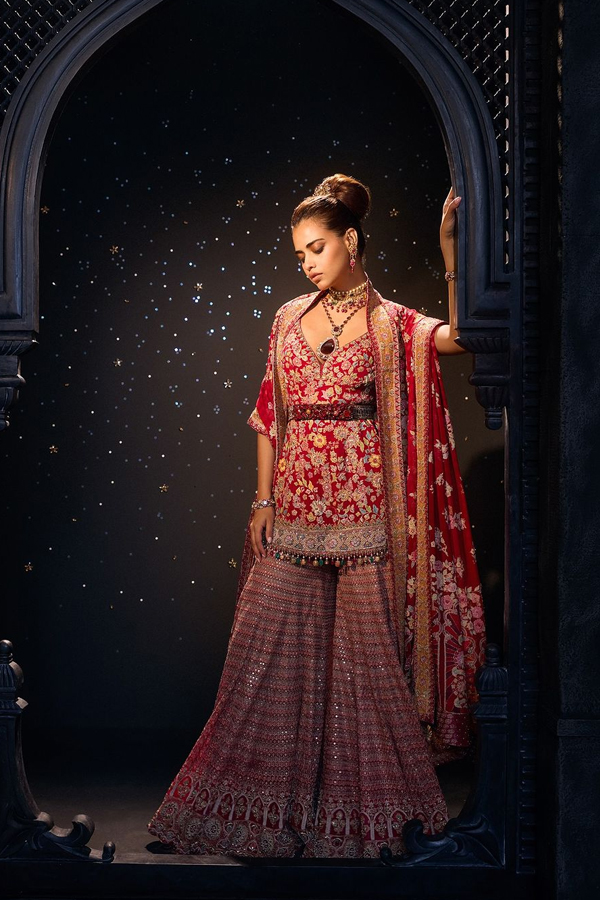 Tarun Tahilianis Amazing Bridal Collection Photos9