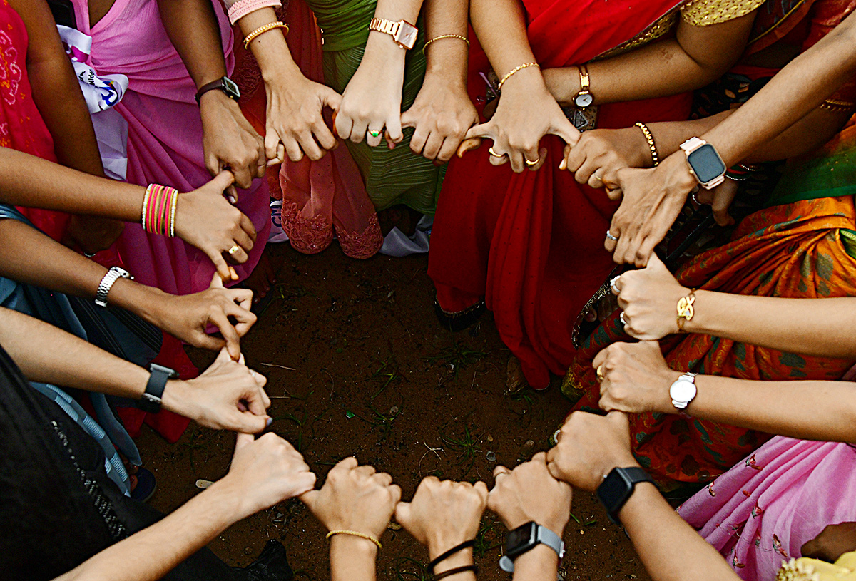 friendship day celebrations at visakhapatnam beach Photos21