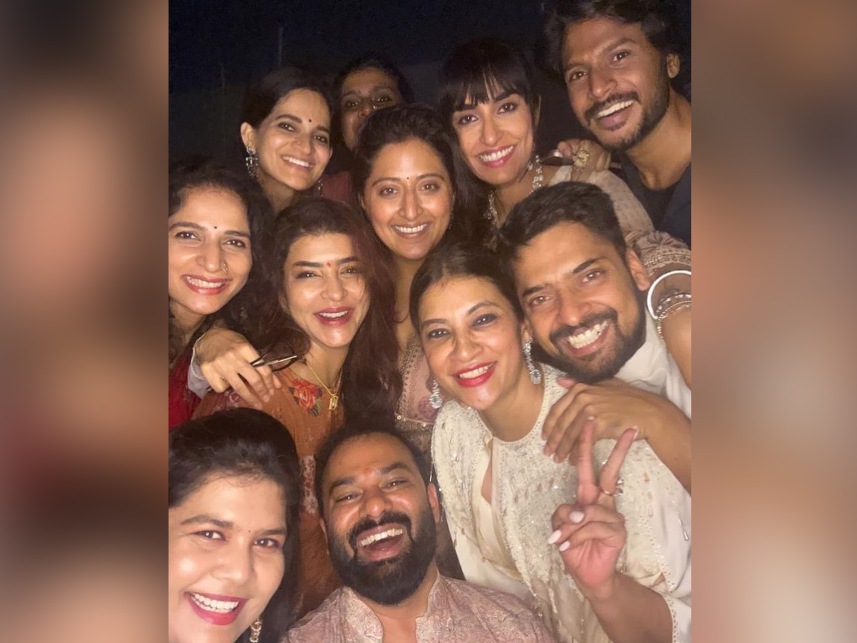 Manchu Lakshmi Shares Friendship Day Special Pics3