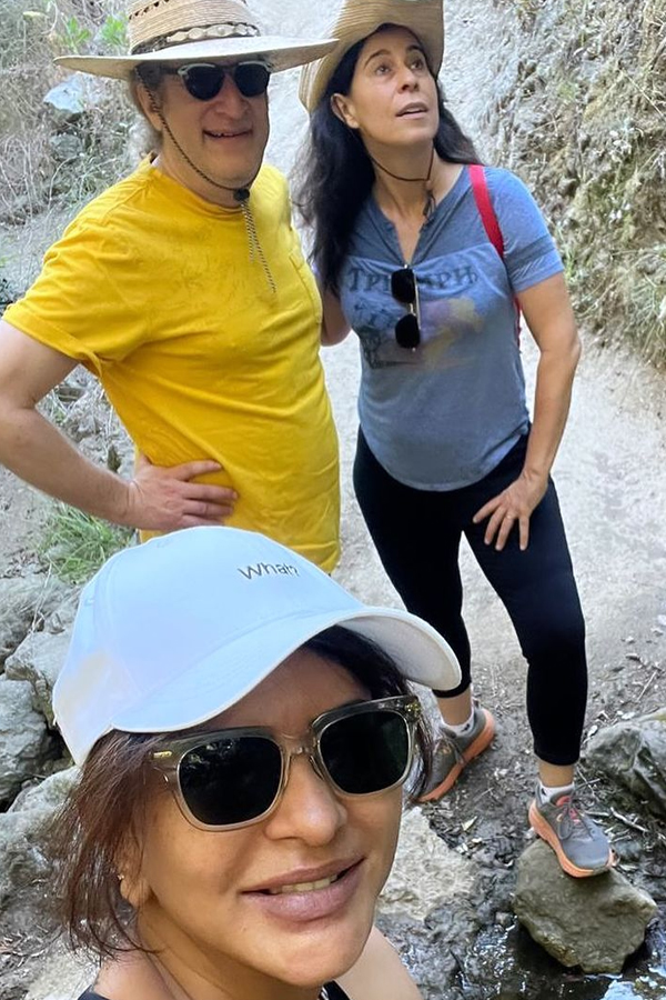 Manchu Lakshmi Shares Friendship Day Special Pics7
