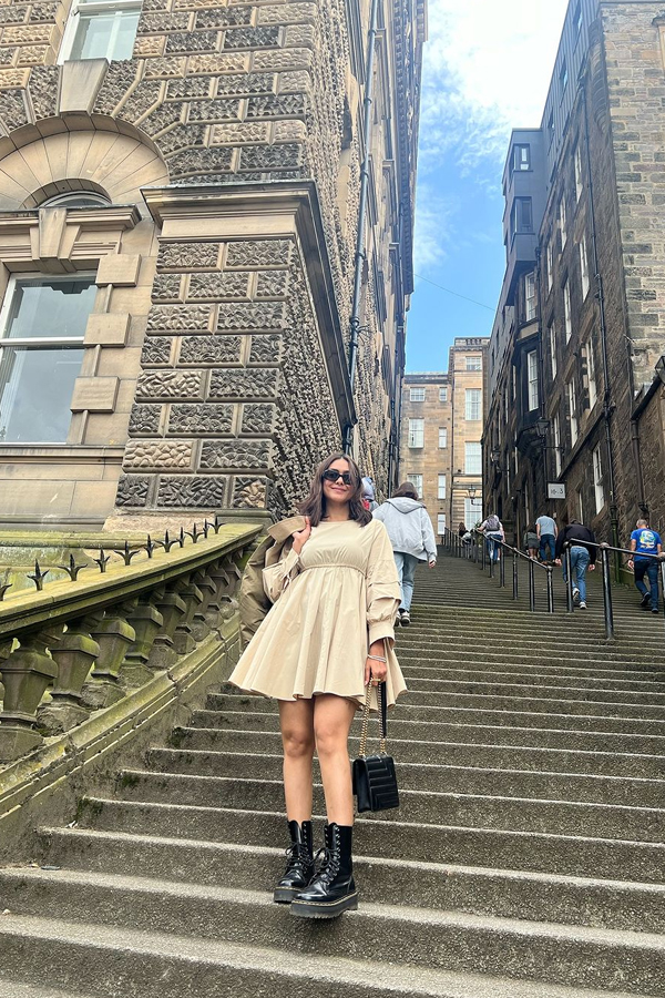 Actress Mrunal Thakur Enjoying Her Vacation In Scotland Photos5