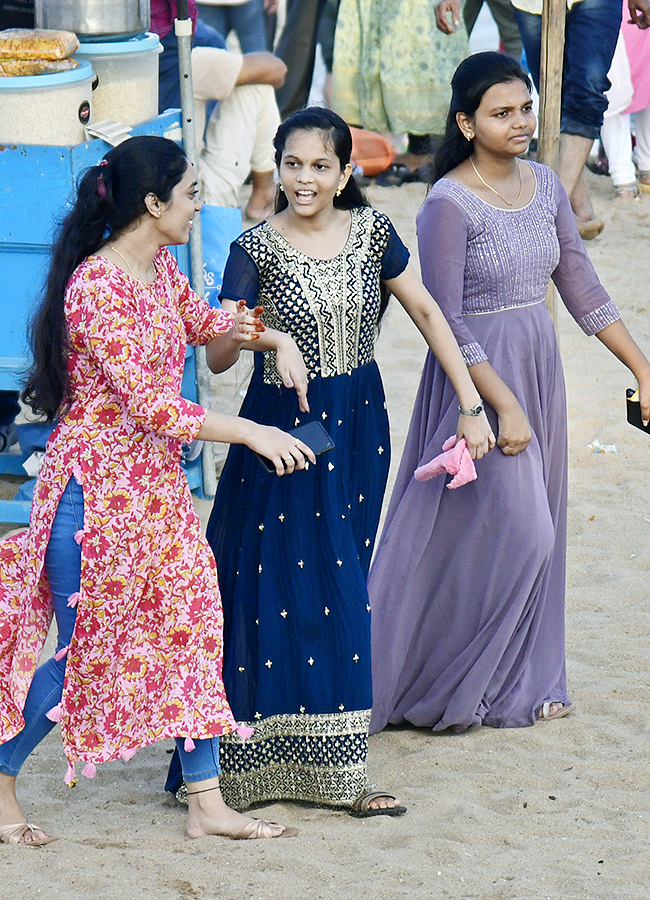 friendship day celebrations at visakhapatnam beach Photos13