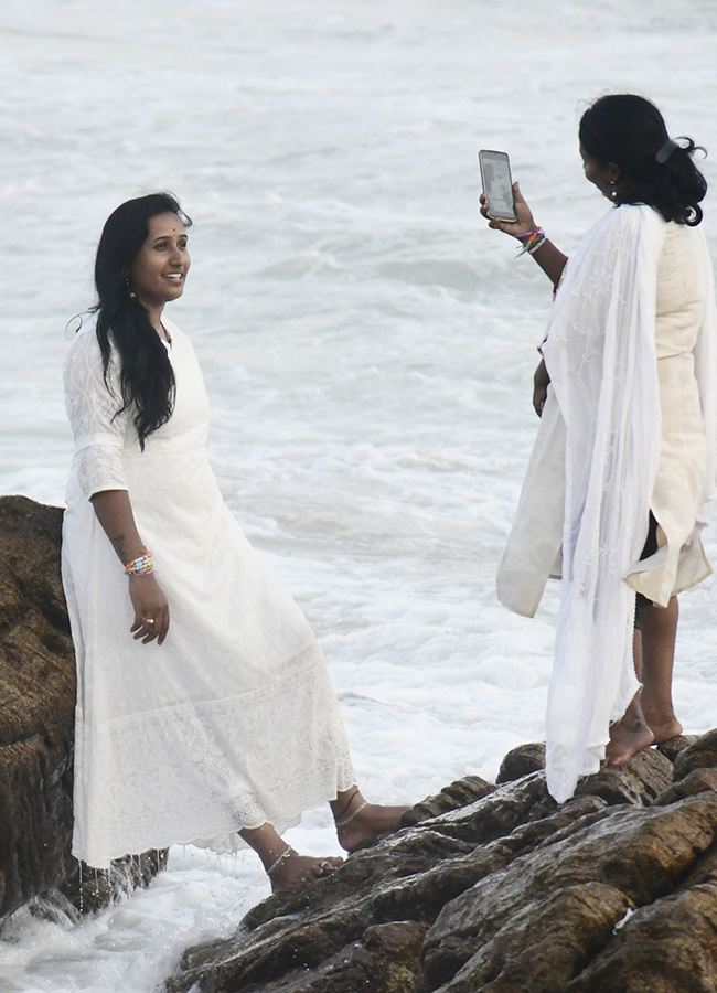 friendship day celebrations at visakhapatnam beach Photos4