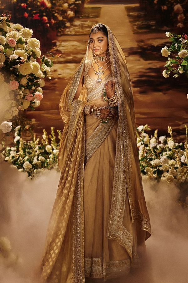 Manish Malhotra's Latest Styles For Brides Photos Viral3
