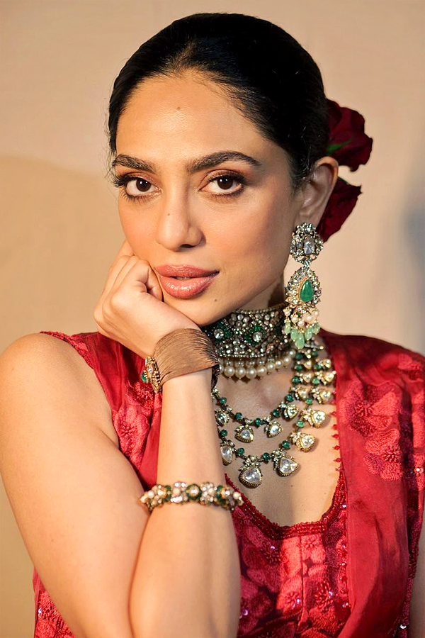 Naga Chaitanya And Sobhita Dhulipala Engagement Photos7