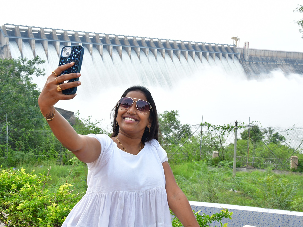 nagarjuna sagar dam gates open5