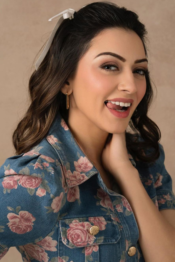Actress Hansika Motwani Birthday Special Photos18