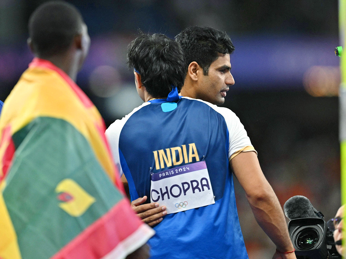 Neeraj Chopra wins silver in mens javelin, India bag hockey bronze Photos9