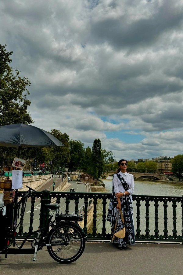 Taapsee Pannu Dazzled In Saree At Paris Olympics 2024 Photos Goes Viral4