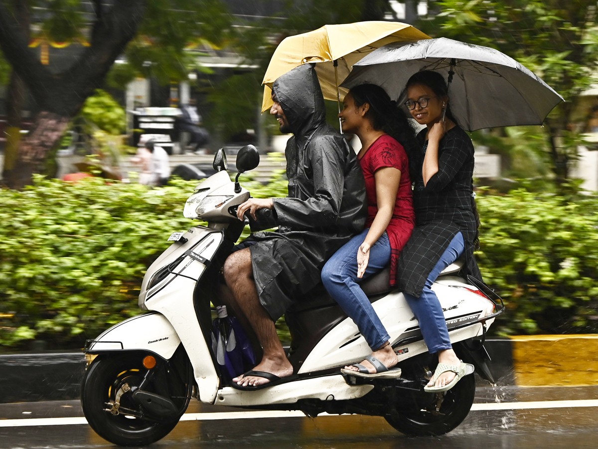Heavy Rains And Floods In Vijayawada Photos Viral10