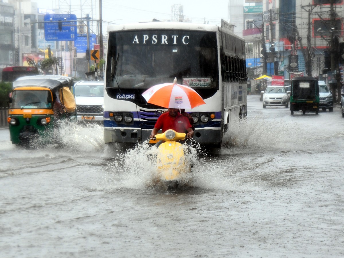 Heavy Rains And Floods In Vijayawada Photos Viral17