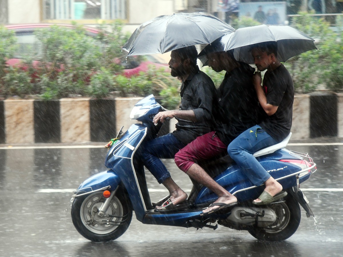 Heavy Rains And Floods In Vijayawada Photos Viral2